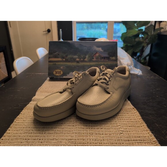 SAS 'Bout Time Leather Walking Shoes Moc Toe  Bone 1520-002 USA Mens Sz 11M NWB - Picture 1 of 15